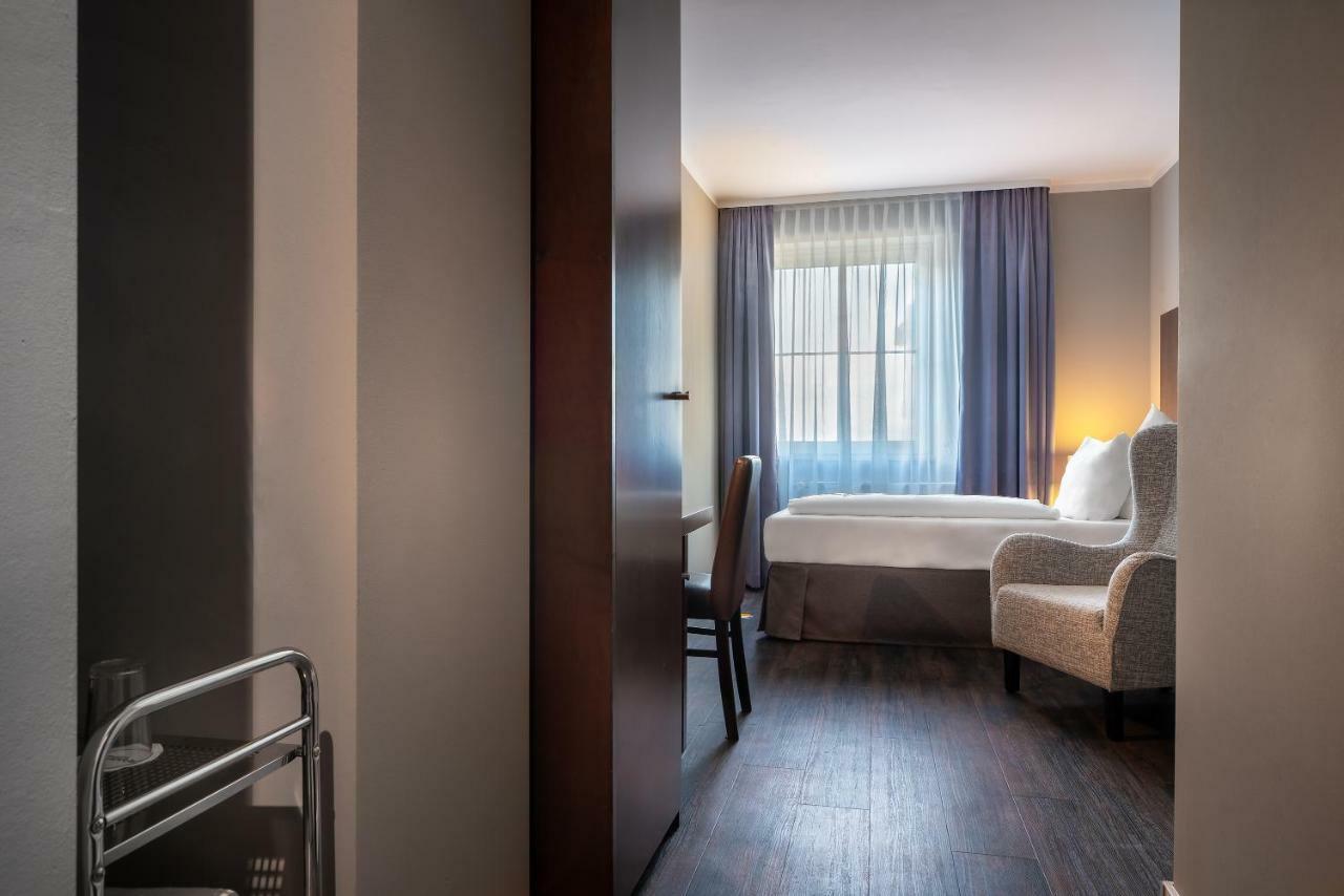 Hotel Western Goldenes Rad 3*